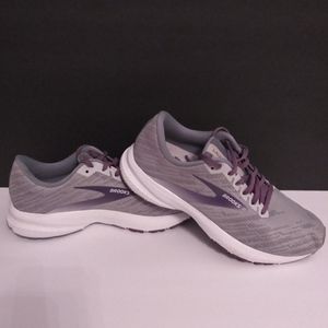 Brooks Launch 7